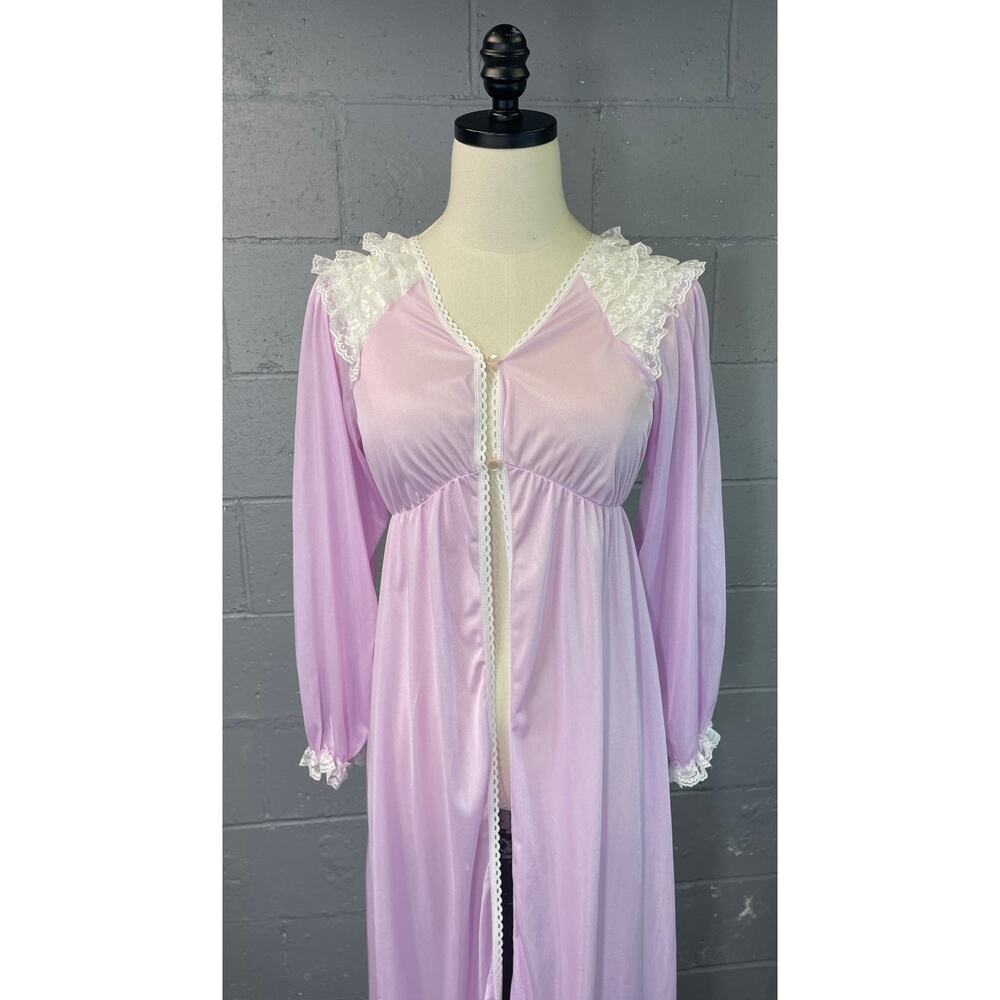 Vintage 1970s Nylon Lace Peignoir Robe Lavendar Purple Frilly Cottagecore Medium